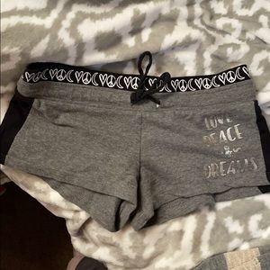 Gray “love peace &dreams” shorts